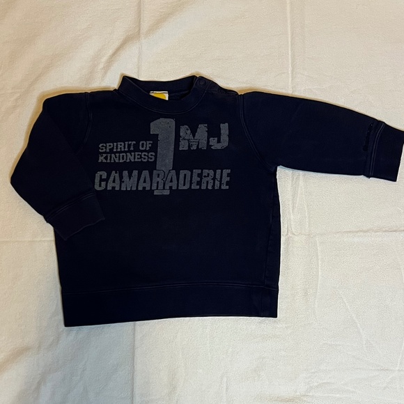 12m-18m   1hoodie  1jean  4 long t-shirts. - Picture 7 of 11